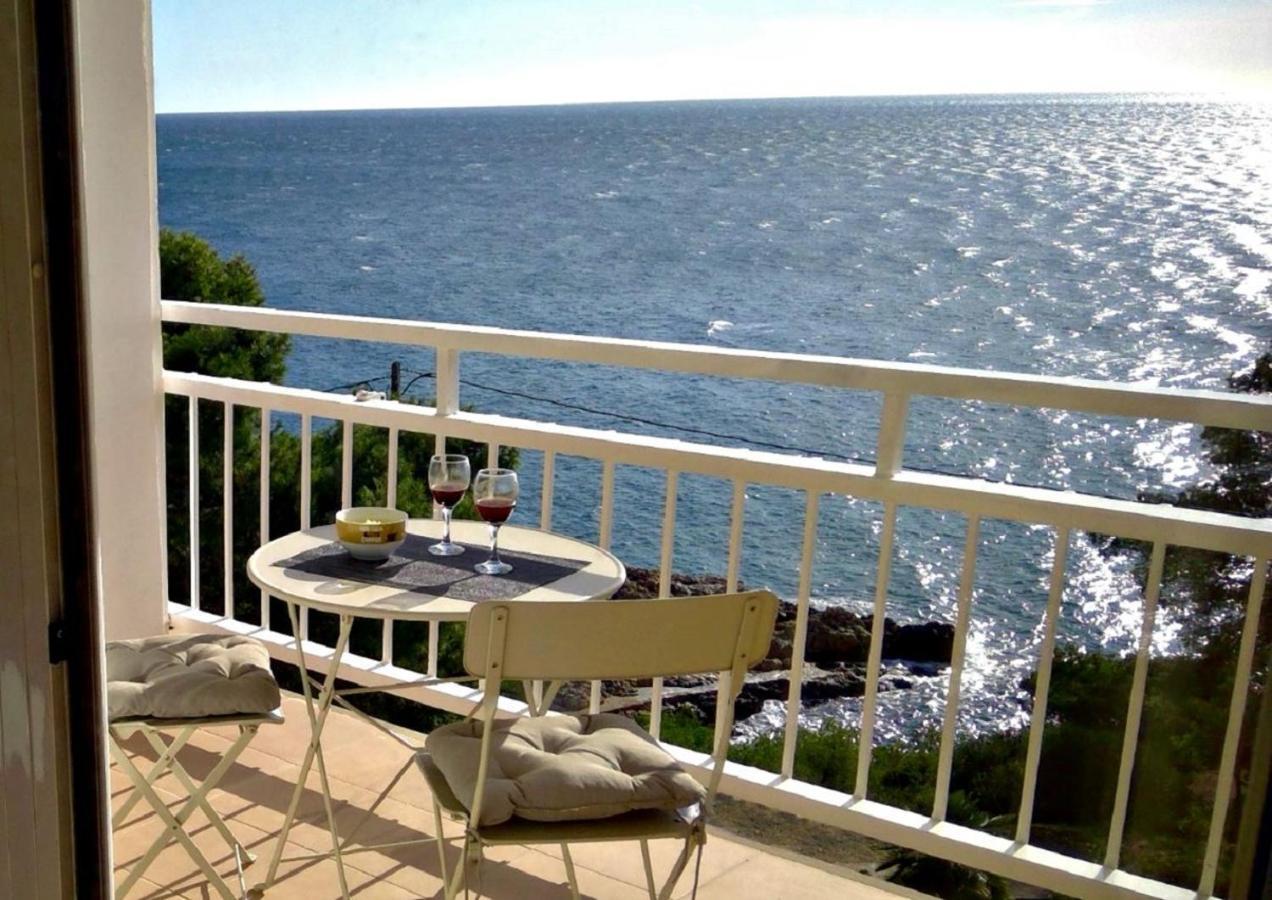 Aguila Dorada Apartment Салоу Екстериор снимка